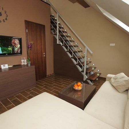 Royal Residence Apartments Gyula Extérieur photo