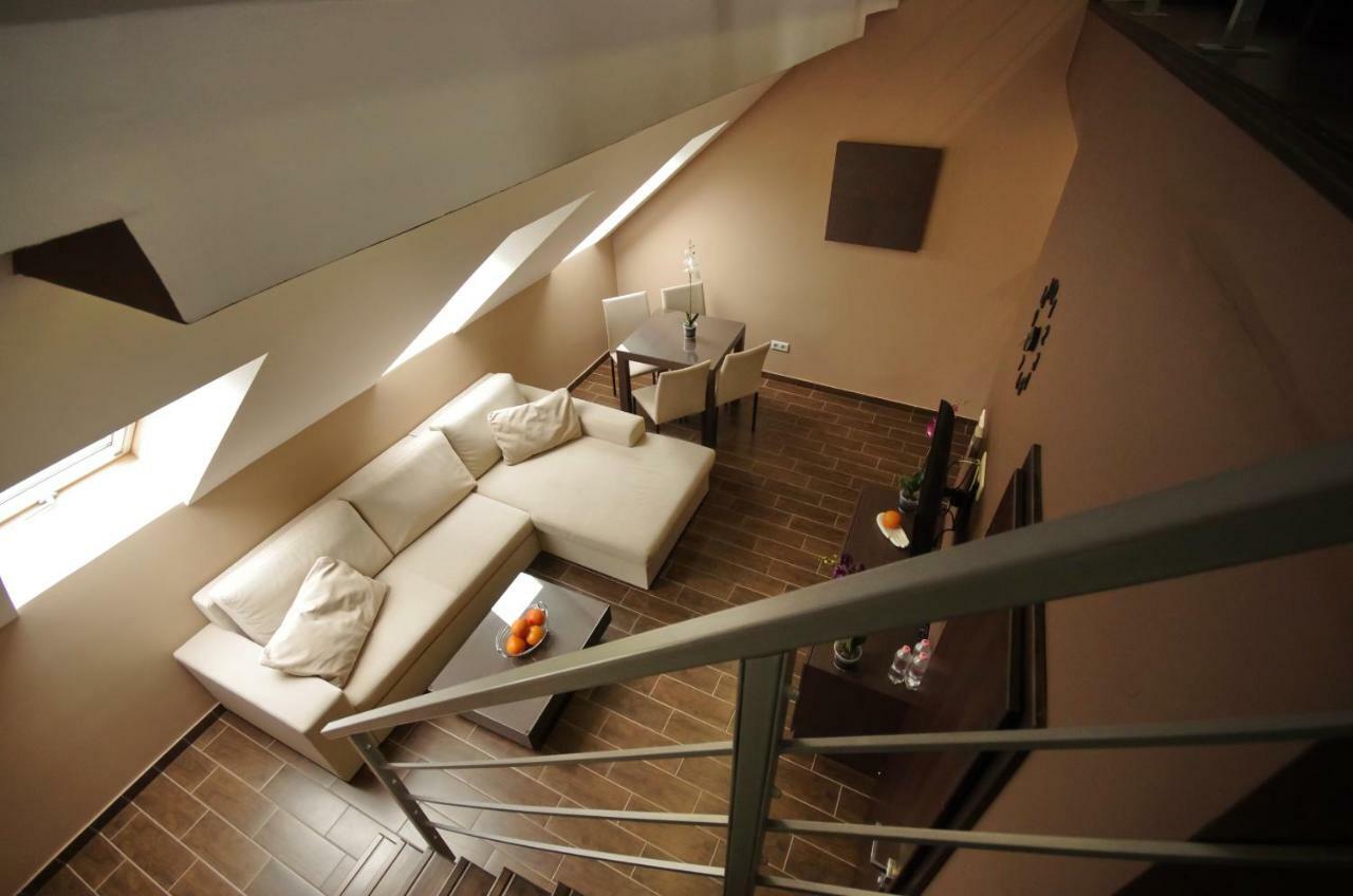 Royal Residence Apartments Gyula Extérieur photo