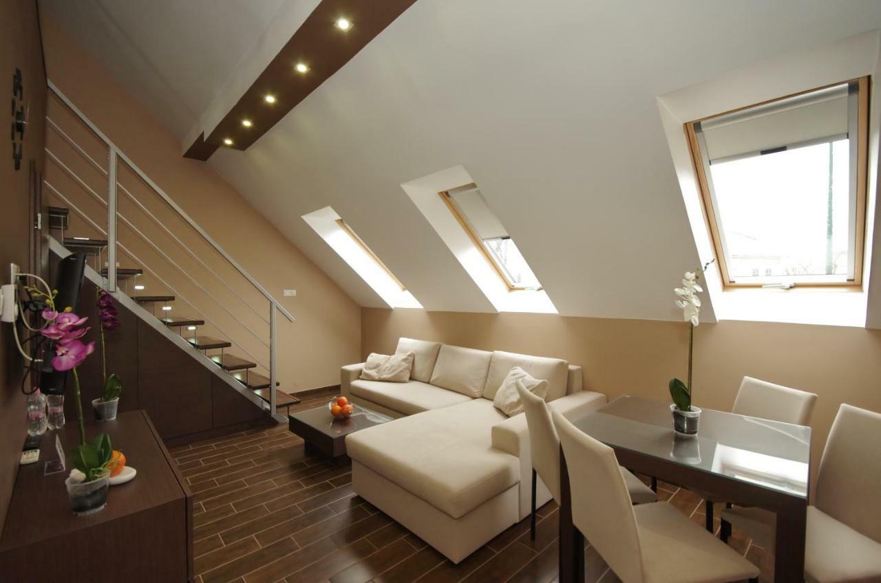 Royal Residence Apartments Gyula Extérieur photo